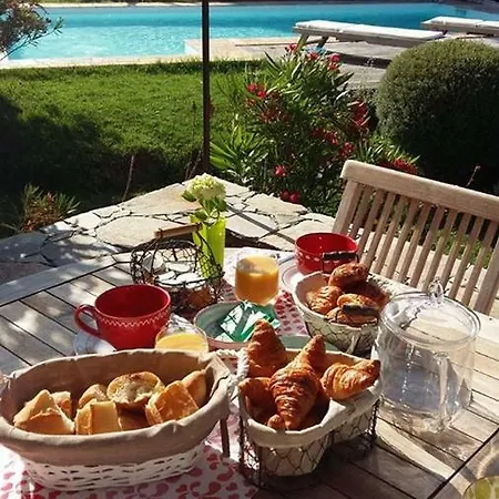 La Casale Bed & Breakfast *